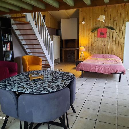 Gite De La Nouasse Québriac Buitenkant foto
